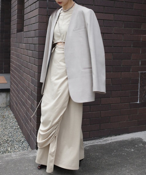 Ameri(アメリ)の「DRY TWILL COLLARLESS JACKET(テーラードジャケット・レディース・ベージュ/スミクロ/ベビーピンク・X-SMALL/MEDIUM/SMALL)」の7枚目の写真