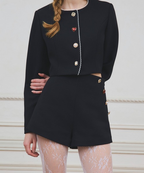 EIMY ISTOIRE（エイミーイストワール）の「【PRE ORDER】ハートビジューボタンショートパンツ（その他パンツ・レディース・ライトベージュ/ブラック/オフホワイト・38/36）」の11枚目の写真