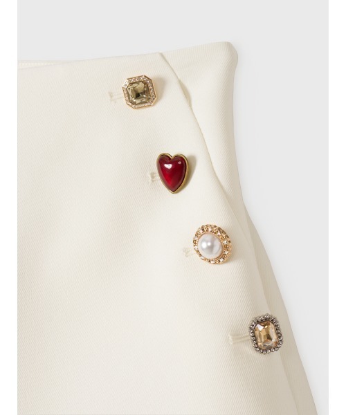 EIMY ISTOIRE（エイミーイストワール）の「【PRE ORDER】ハートビジューボタンショートパンツ（その他パンツ・レディース・ライトベージュ/ブラック/オフホワイト・38/36）」の17枚目の写真