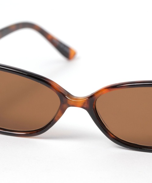 niko and...(ニコアンド)の「オリジナルレクタングルサングラス(サングラス・レディース・ブラウン/ブラック・FREE)」の10枚目の写真