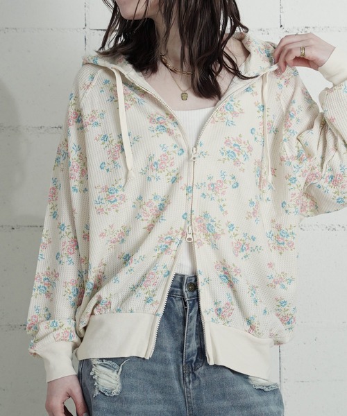 JEMORGAN(ジェーイーモーガン)の「"04"≪JEMORGAN≫ワッフル 花柄 ジップパーカー(パーカー・レディース・ピンク系2/ピンク系1/ライラック系1/パープル系1/ブルー系1・FREE)」の1枚目の写真