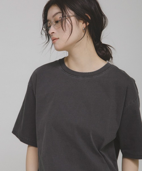 KBF（ケイビーエフ）の「Disney/プリント TEE（Tシャツ/カットソー・レディース・チャコールグレー/オフホワイト・ONE）」の9枚目の写真