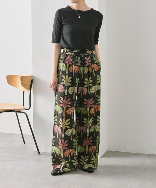 ear PAPILLONNER（イアパピヨネ）の「sampo×ear  ヤシ柄パンツ（その他パンツ・レディース・ブラック・FREE）」の7枚目の写真