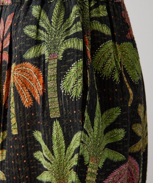 ear PAPILLONNER（イアパピヨネ）の「sampo×ear  ヤシ柄パンツ（その他パンツ・レディース・ブラック・FREE）」の16枚目の写真