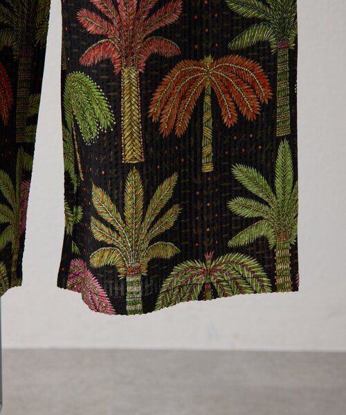 ear PAPILLONNER（イアパピヨネ）の「sampo×ear  ヤシ柄パンツ（その他パンツ・レディース・ブラック・FREE）」の20枚目の写真