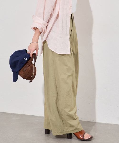 JOURNAL STANDARD(ジャーナルスタンダード)の「マットクロスコクーンワイドパンツ(その他パンツ・レディース・ベージュ/ブラック・38/36)」の22枚目の写真