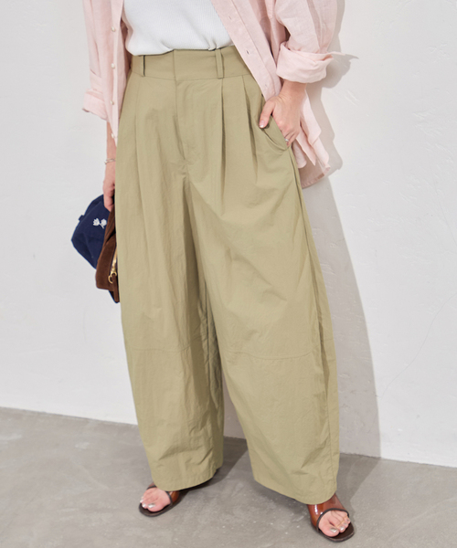 JOURNAL STANDARD(ジャーナルスタンダード)の「マットクロスコクーンワイドパンツ(その他パンツ・レディース・ベージュ/ブラック・38/36)」の20枚目の写真