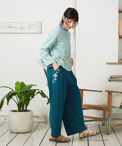Jocomomola（ホコモモラ）の「El Rucio フラワーアップリケポンチパンツ［オケージョン/セレモニー］（その他パンツ・レディース・グリーン/ベージュ・42）」の6枚目の写真