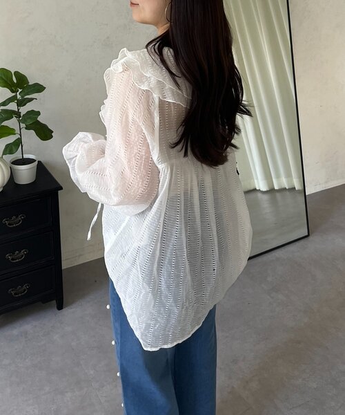 prose verse（プロズヴェール）の「シアーストライプVネックフリルブラウス（シャツ/ブラウス・レディース・オフホワイト/ブラック/イエロー・LARGE/MEDIUM）」の11枚目の写真