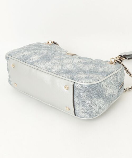 Guess（ゲス）の「GIULLY II Shoulder Satchel（ショルダーバッグ・レディース・ライトブルー・ONE SIZE）」の4枚目の写真