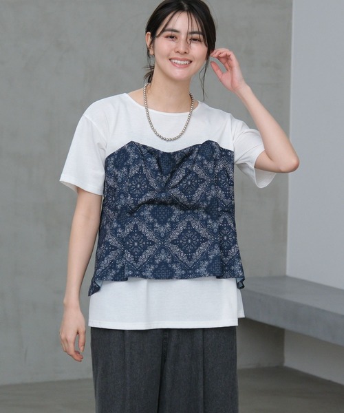 LAKOLE（ラコレ）の「アソートドッキング半袖T / 660004（Tシャツ/カットソー・レディース・ブラック/ホワイト×ブラック/チャコール/ホワイト×ネイビー・FREE）」の3枚目の写真