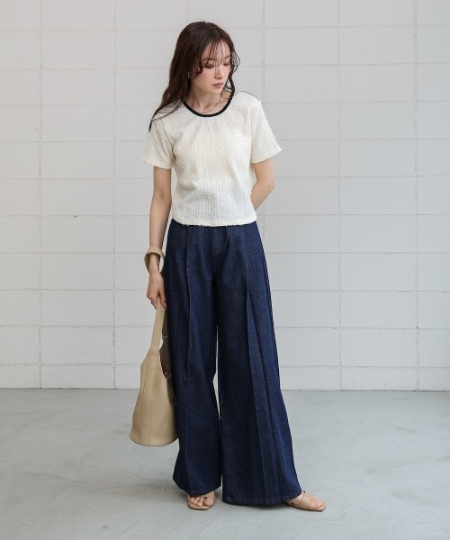 Bab(バブ)の「配色パイピングシャギーカットトップス(Tシャツ/カットソー・レディース・ブラック/アイボリー/ブルー・FREE)」の9枚目の写真