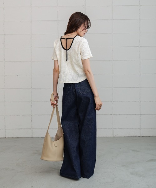 Bab(バブ)の「配色パイピングシャギーカットトップス(Tシャツ/カットソー・レディース・ブラック/アイボリー/ブルー・FREE)」の15枚目の写真