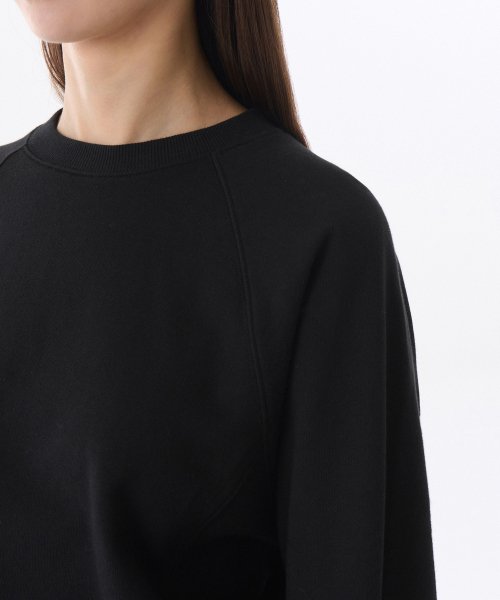 MUSINSA STANDARD WOMAN（ムシンサスタンダードウーマン）の「ウィメンズパネルドボリュームスウェットシャツ[ブラック]（スウェット・レディース・その他・X-SMALL/SMALL/MEDIUM/LARGE）」の4枚目の写真