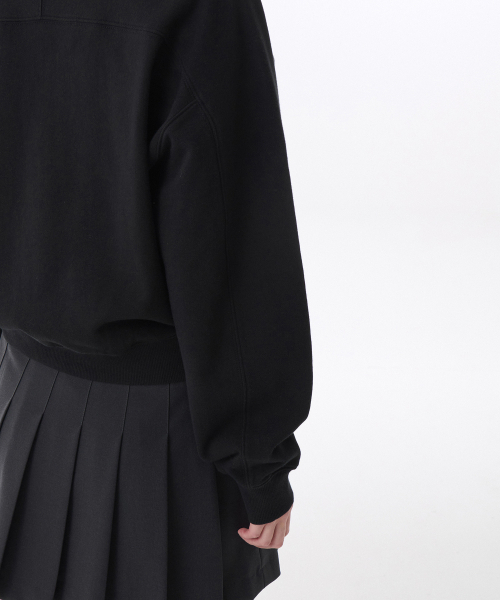 MUSINSA STANDARD WOMAN（ムシンサスタンダードウーマン）の「ウィメンズパネルドボリュームスウェットシャツ[ブラック]（スウェット・レディース・その他・X-SMALL/SMALL/MEDIUM/LARGE）」の5枚目の写真