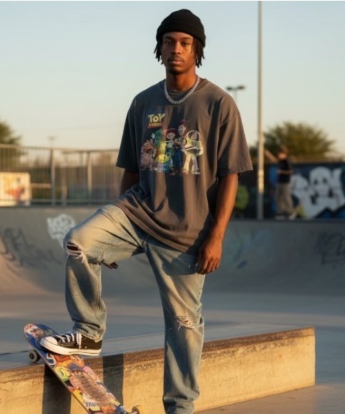 Disney(ディズニー)の「Disney ピグメントTシャツ(Tシャツ/カットソー・レディース・スミクロ/ブラック系その他7/ブラック系/ブラック系その他4/ブラック系その他6/ブラック系1/ブラック系その他2/ブラック系その他/ブラック系その他3/ブラック系その他5/ブラック系2・M/L/XL)」の10枚目の写真