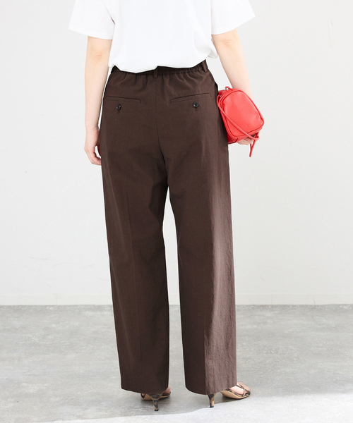 IENA(イエナ)の「《一部カラー店舗限定》ウォッシャブルコットンサブレイージースラックス(スラックス・レディース・ブラウン/ブラック・38/36)」の10枚目の写真