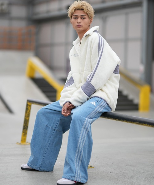 adidas(アディダス)の「adidas/アディダス ロングパンツ デニム トラックパンツ Gパン スタジアム オーバーサイズフィット デニム フルレングス オープンヘム トラックパンツ セットアップ対応 M1919(デニムパンツ・メンズ・ライトインディゴブルー/ブラック・M/L/XL)」の10枚目の写真