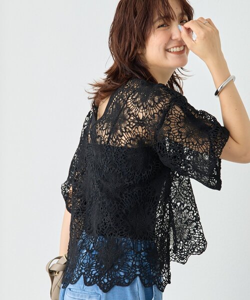 RIVE DROITE(リヴドロワ)の「【主役級ブラウス】スカラップレースブラウス (夏服/半袖/シアートップス)(シャツ/ブラウス・レディース・ブラック/ホワイト・FREE)」の1枚目の写真
