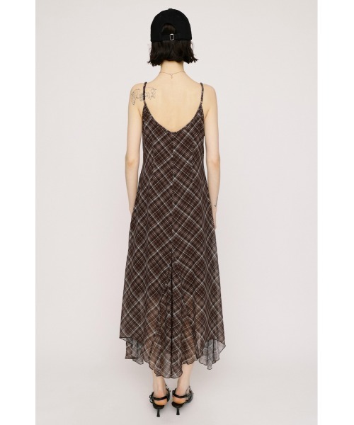 SLY(スライ)の「HANDKERCHIEF HEM CAMI DRESS ハンカチーフヘムキャミドレス 春服 夏服(ワンピース・レディース・ブラウン系その他2/ネイビー系/ブラック系その他2・FREE)」の17枚目の写真