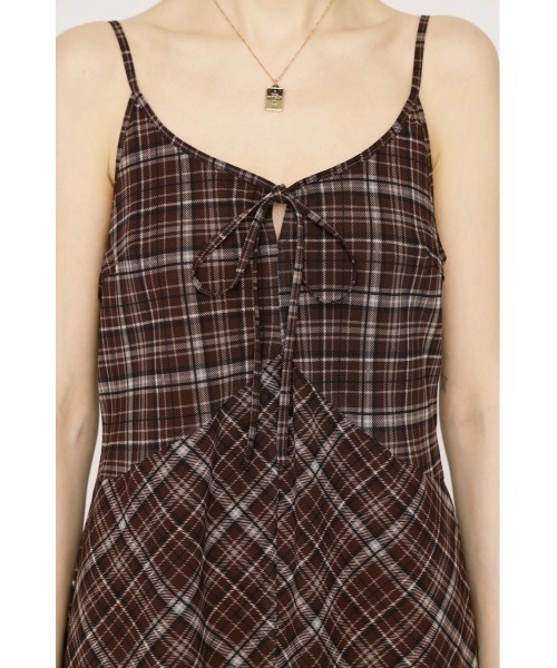 SLY(スライ)の「HANDKERCHIEF HEM CAMI DRESS ハンカチーフヘムキャミドレス 春服 夏服(ワンピース・レディース・ブラウン系その他2/ネイビー系/ブラック系その他2・FREE)」の18枚目の写真