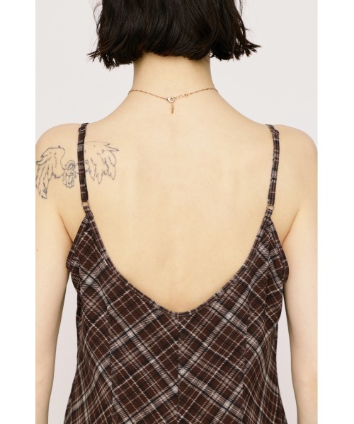 SLY(スライ)の「HANDKERCHIEF HEM CAMI DRESS ハンカチーフヘムキャミドレス 春服 夏服(ワンピース・レディース・ブラウン系その他2/ネイビー系/ブラック系その他2・FREE)」の20枚目の写真