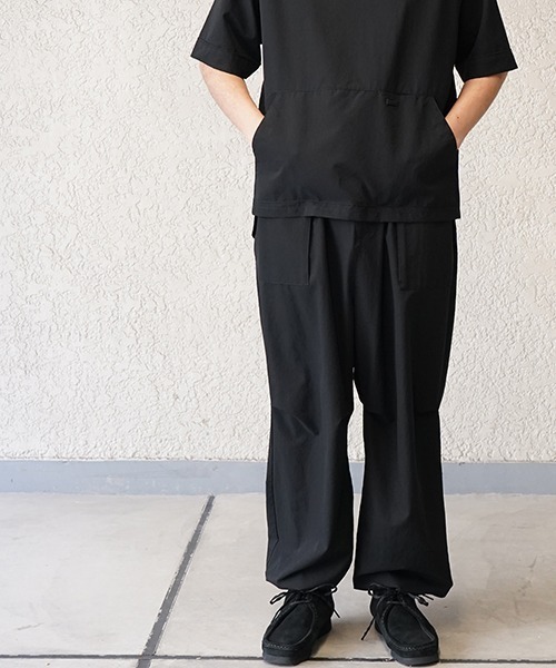 TROVE(トローヴ)の「TROVE / COOL DOTS PLAY PANTS(カーゴパンツ・メンズ・グレー/ブラック・1/3)」の1枚目の写真