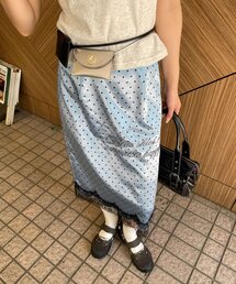 ドット柄サテン刺繍Iラインスカート