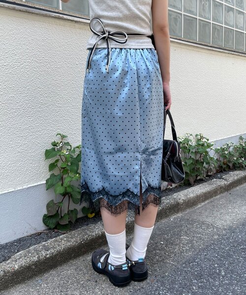 CIAOPANIC(チャオパニック)の「ドット柄サテン刺繍Iラインスカート(スカート・レディース・ブラック/ホワイト/ブルー・ONE SIZE)」の10枚目の写真