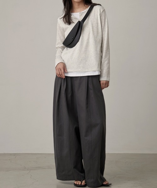 OFROOM（オフルーム）の「Faux Leather Waist Belt Bag｜フェイクレザーウエストベルトバッグ（ボディバッグ/ウエストポーチ・レディース・ブラウン/ブラック・ONESIZE）」の19枚目の写真