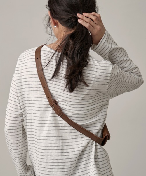 OFROOM（オフルーム）の「Faux Leather Waist Belt Bag｜フェイクレザーウエストベルトバッグ（ボディバッグ/ウエストポーチ・レディース・ブラウン/ブラック・ONESIZE）」の22枚目の写真