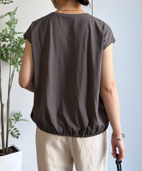 Jena espace merveilleux(ジェナ エスパスメルヴェイユ)の「【PalinkA/パリンカ】フロントギャザーカットソー(Tシャツ/カットソー・レディース・ベージュ/チャコールグレー/アイボリー・FREE)」の13枚目の写真
