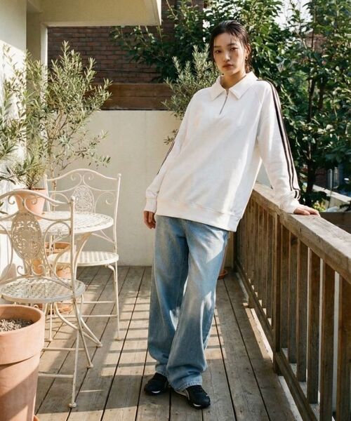 BASIC LABEL（ベーシックラベル）の「Kit Oversized fit track collar half zip-up sweatshirt 2 Color [BLBM_6501]（スウェット・レディース・ホワイト/ブラック・SMALL/MEDIUM/LARGE/X-LARGE）」の7枚目の写真