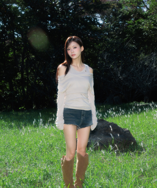 ROSEFRANTZ（ロゼフランツ）の「Layered Shirring Long Sleeve [Beige]（Tシャツ/カットソー・レディース・Beige・OS）」の3枚目の写真