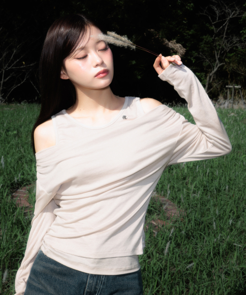 ROSEFRANTZ（ロゼフランツ）の「Layered Shirring Long Sleeve [Beige]（Tシャツ/カットソー・レディース・Beige・OS）」の5枚目の写真