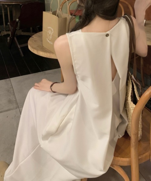Aelina(エリナ)の「ノースリーブワンピース(ワンピース・レディース・ベージュ/パープル・FREE)」の9枚目の写真