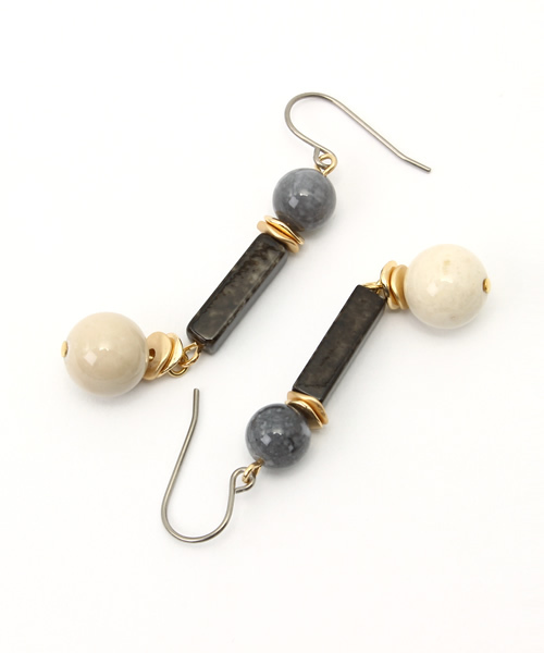 PAPILLONNER（パピヨネ）の「オクトパピーピアス（ピアス（両耳用）・レディース・シルバー・FREE）」の3枚目の写真