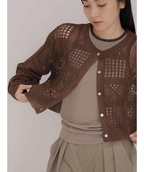 FIKA.(フィーカ)の「Crochet knit cardigan(カーディガン/ボレロ・レディース・ブラウン/アイボリー/ブラック・MEDIUM)」の13枚目の写真