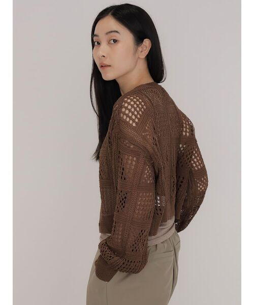 FIKA.(フィーカ)の「Crochet knit cardigan(カーディガン/ボレロ・レディース・ブラウン/アイボリー/ブラック・MEDIUM)」の15枚目の写真