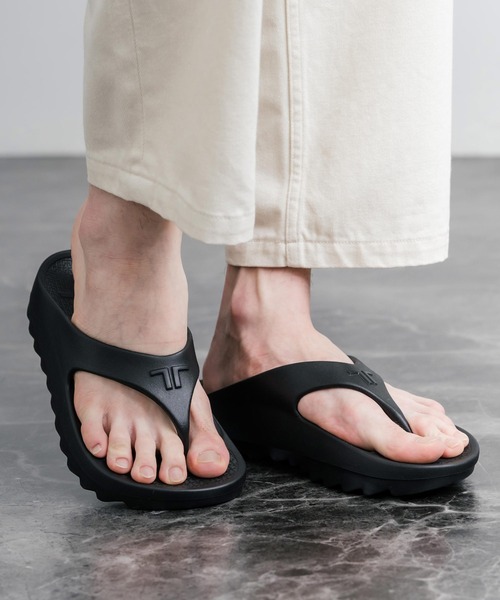 TELIC(テリック)の「TELIC テリック W-FLIP SHARK 厚底シャークソールトングサンダル/リカバリーサンダル(サンダル・メンズ・ブラック/インディゴブルー/アイボリー/グレイッシュベージュ・XL/L/ML/M)」の11枚目の写真