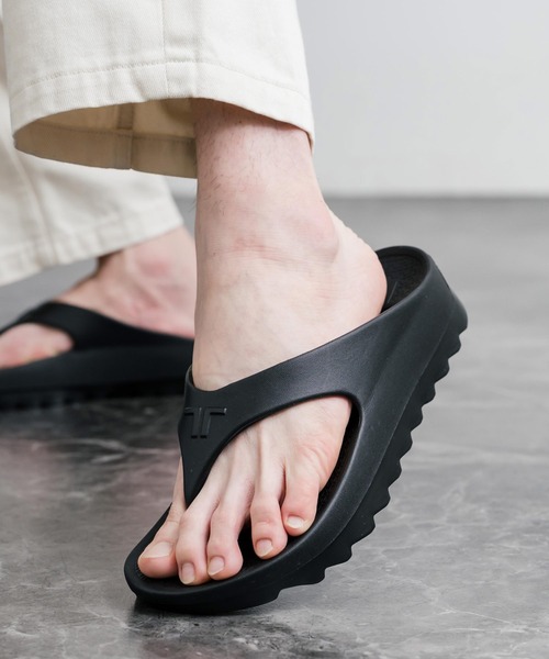 TELIC(テリック)の「TELIC テリック W-FLIP SHARK 厚底シャークソールトングサンダル/リカバリーサンダル(サンダル・メンズ・ブラック/インディゴブルー/アイボリー/グレイッシュベージュ・XL/L/ML/M)」の18枚目の写真