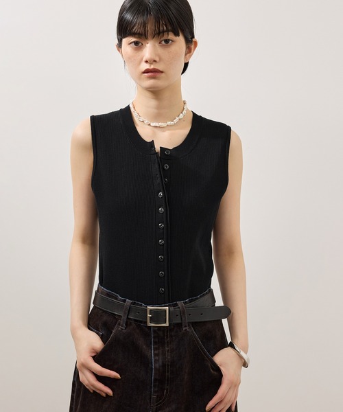 ADAM ET ROPE'(アダムエロペ)の「ミニカーディガンセットニットジレトップス(Tシャツ/カットソー・レディース・ブラック/ダークブラウン/ブルー系その他4・FREE)」の15枚目の写真
