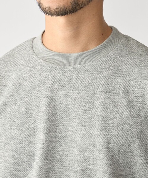 SHIPS(シップス)の「SHIPS: ハウンドトゥース 膨れ ジャカード ショートスリーブ Tシャツ(Tシャツ/カットソー・メンズ・グレー/イエロー系/ブラック/ホワイト・MEDIUM/X-LARGE/SMALL/LARGE)」の2枚目の写真