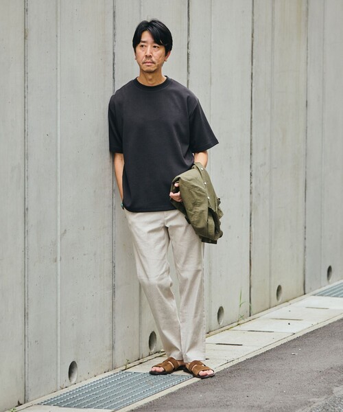 SHIPS(シップス)の「SHIPS: ハウンドトゥース 膨れ ジャカード ショートスリーブ Tシャツ(Tシャツ/カットソー・メンズ・グレー/イエロー系/ブラック/ホワイト・MEDIUM/X-LARGE/SMALL/LARGE)」の16枚目の写真