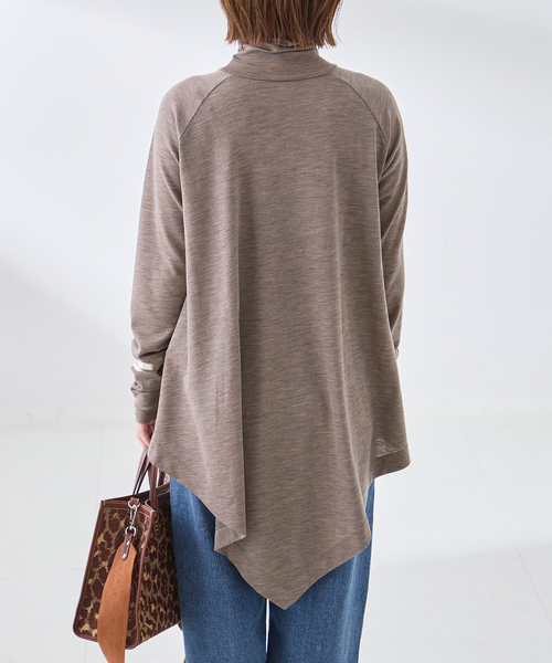 Uhr(ウーア)の「Uhr/ウーア Wool Asymmetry Turtleneck Long Tee タートルネックロングT(ニット/セーター・レディース・チャコールグレー/ベージュ/アイボリー・FREE)」の20枚目の写真