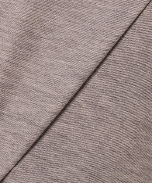 Uhr(ウーア)の「Uhr/ウーア Wool Asymmetry Turtleneck Long Tee タートルネックロングT(ニット/セーター・レディース・チャコールグレー/ベージュ/アイボリー・FREE)」の12枚目の写真