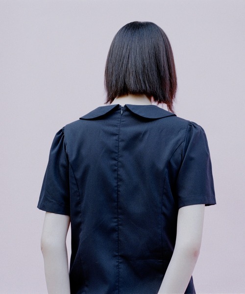 shesaidthat(シーセッドザット)の「shesaidthat - 丸襟プリーツワンピース / Round Collar Pleated Dress(ワンピース・レディース・ネイビー/ダークグレー・FREE)」の4枚目の写真