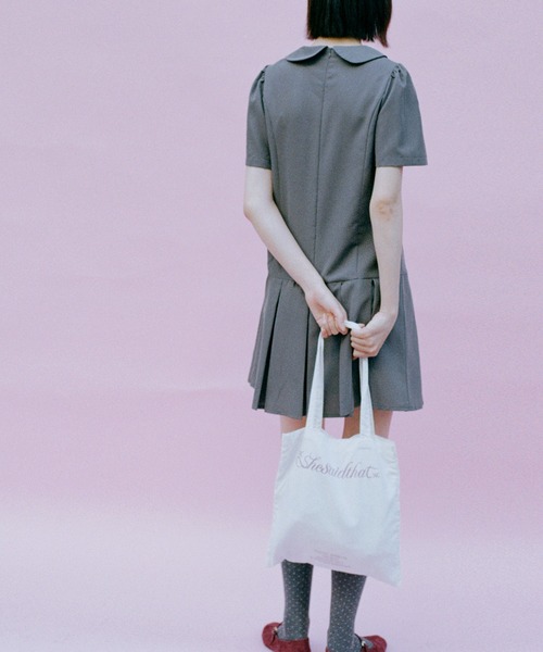 shesaidthat(シーセッドザット)の「shesaidthat - 丸襟プリーツワンピース / Round Collar Pleated Dress(ワンピース・レディース・ネイビー/ダークグレー・FREE)」の11枚目の写真