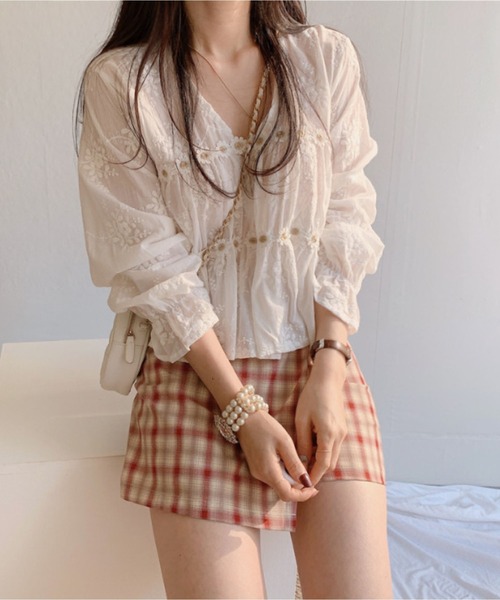 MAISON DE THERESE（メゾン ド テレーズ）の「V ネック立体デイジーレース長袖ブラウス（シャツ/ブラウス・レディース・アイボリー・M）」の12枚目の写真