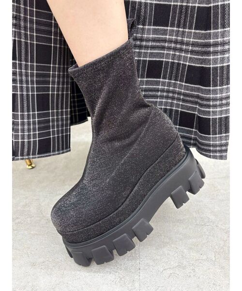 EVRIS(エヴリス)の「ストレッチフィットプラットフォームブーツ(ブーツ・レディース・ブラック/その他1・SMALL/MEDIUM/LARGE)」の15枚目の写真